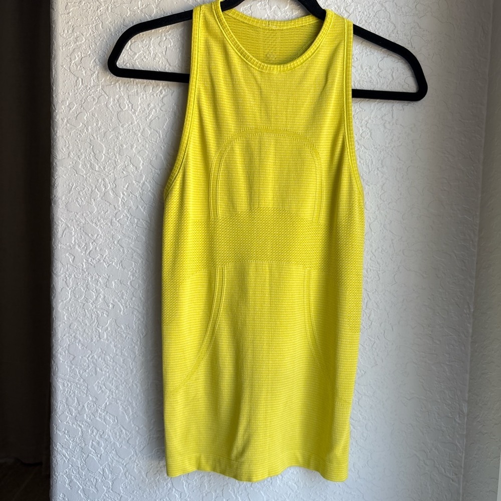 Lululemon Swiftly Tech Racerback 2.0 Women 4 Tank Top Yellow Athletic Mesh